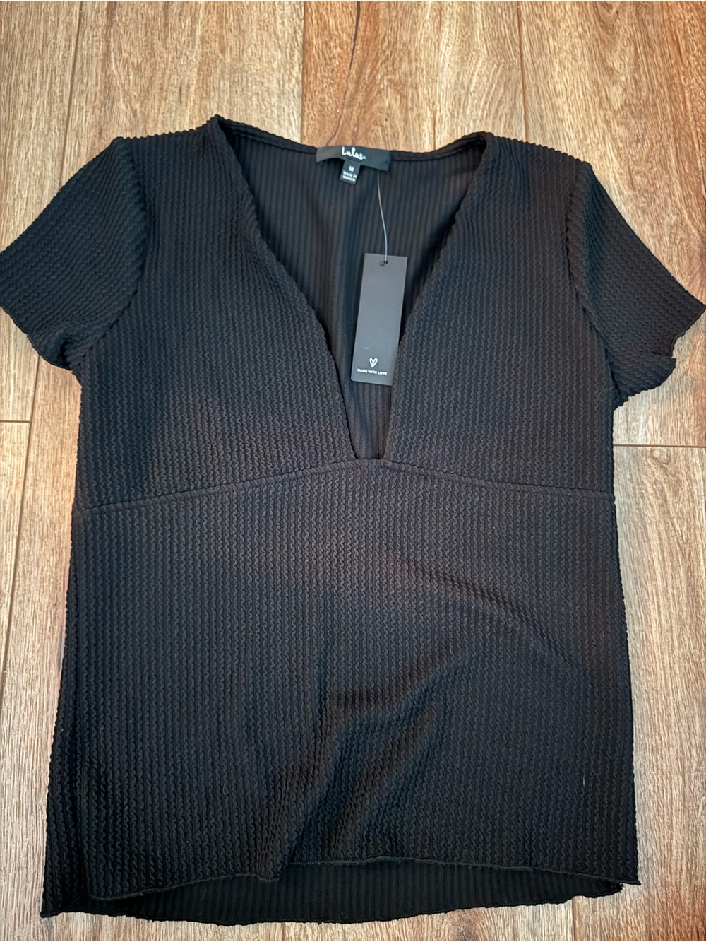 Lulu's Black Textured Deep V Short Sleeve Top